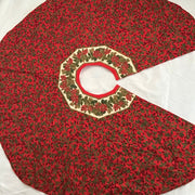 Holly Christmas Tree Skirts (150cm diameter)